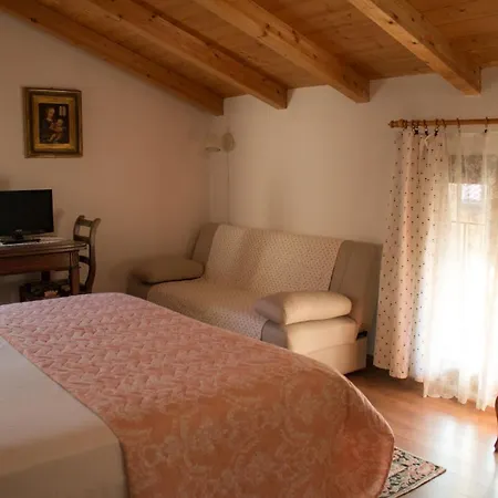 Hotel Al Rustico Torbole Sul Garda Exterior foto